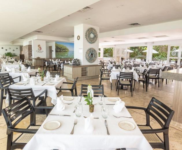 Manglares restaurant GHL Relax Corales de Indias  Cartagena