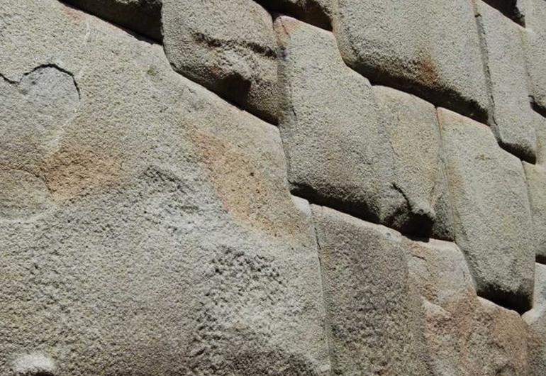 Stone of the 12 angles Sonesta Cusco
