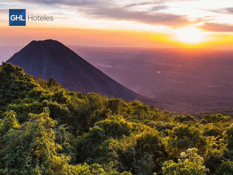 Vive el turismo de volcanes en Centroamérica GHL Hotels
