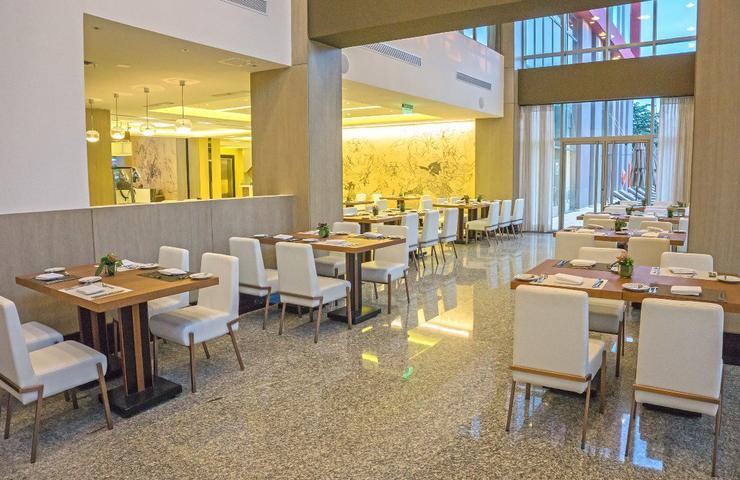 Mangle restaurant Hotel Radisson Guayaquil