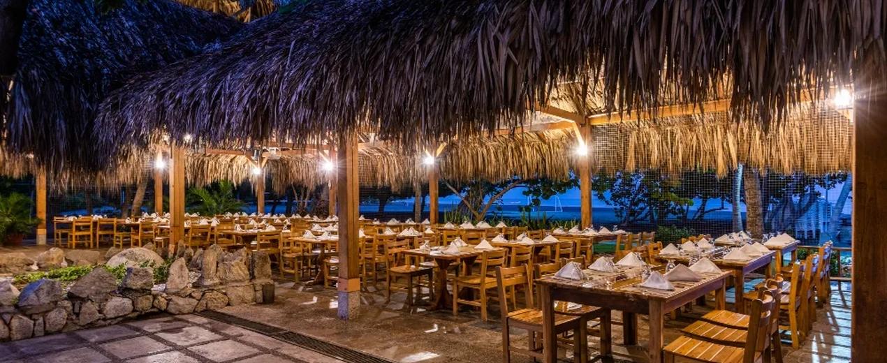 Cocos restaurant Hotel Irotama del Lago Santa Marta